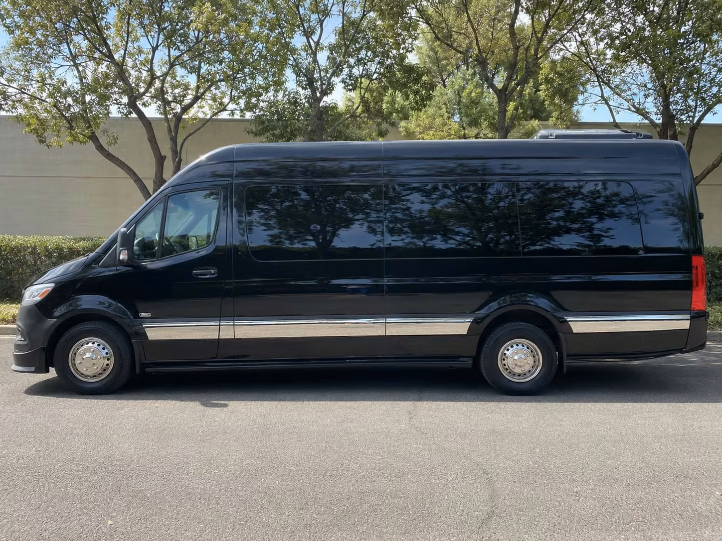 columbia government military transportation